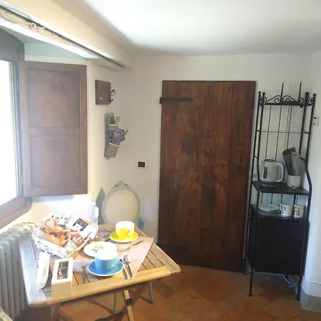 Palazzo Reali Apartment- Matrimoniale Con Bagno Privato Apartmán *